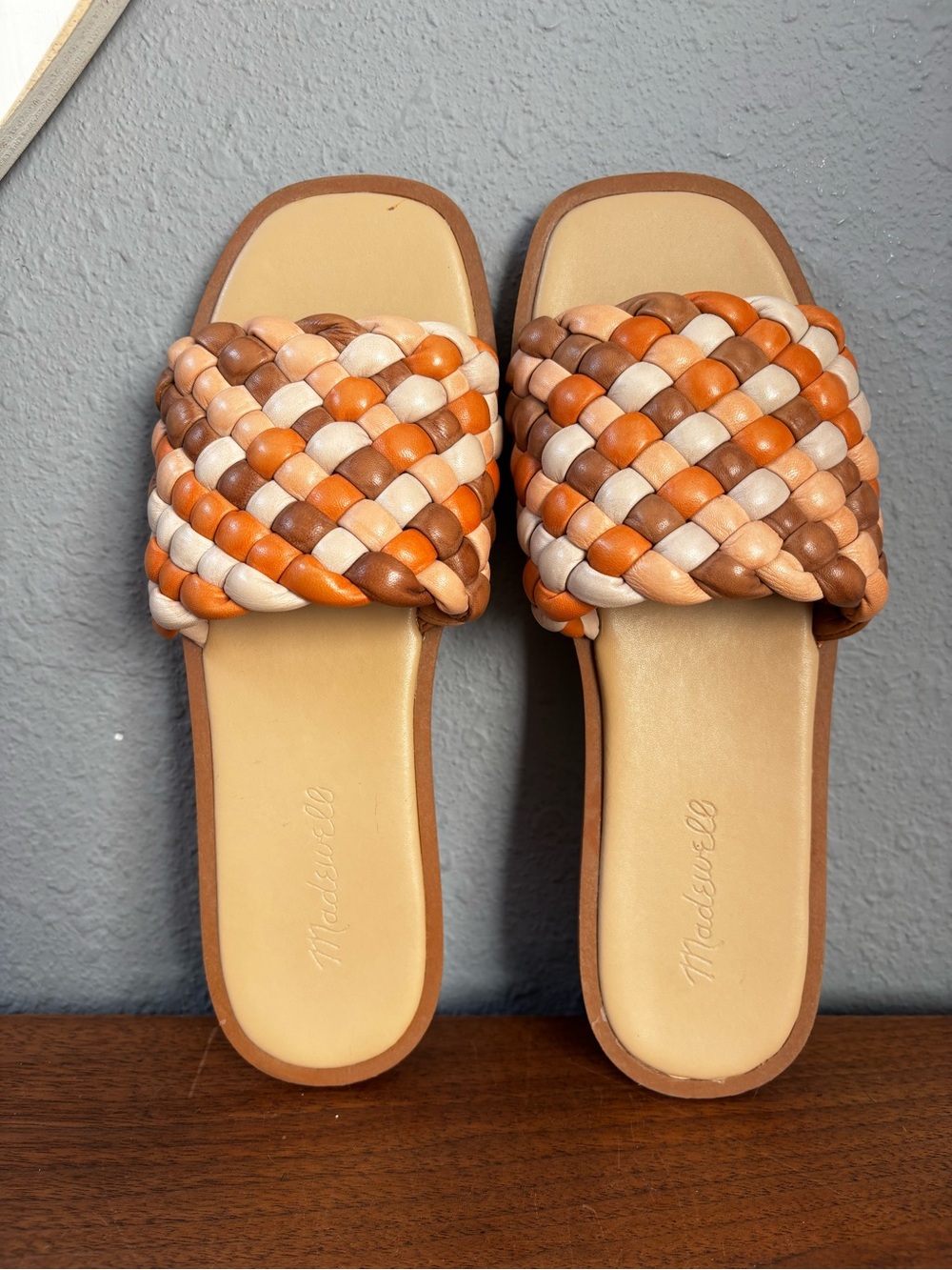 Madewell Tan & Orange Slide Sandals 7 - Picture 11 of 11